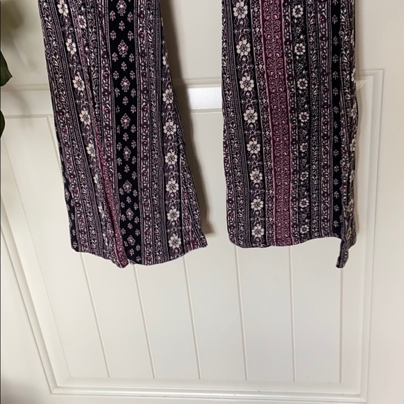 Hippie Floral Pants - Picture 3 of 3